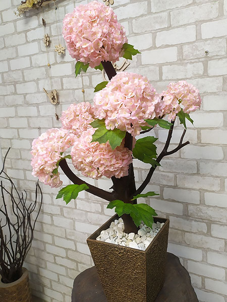 Buy artificial flower bonsai in pots for restaurant tables in the USA, Austria, Belgium, the Netherlands